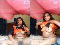 Sexy Bhabhi Showing Her Boobs And Pussy