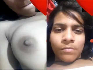 Cute Desi Girl Shows her Boobs on Video Call