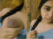 Cute Desi girl Shows Her Boobs