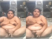 Desi Bhabhi Shows her Nude Body