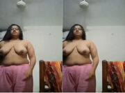 Desi Bhabhi Strip Her Cloths and Shows Nude Body
