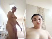 Paki Bhabhi Shows Her Boobs and Pussy