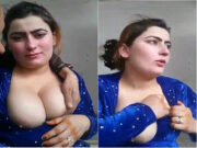 Paki Wife Shows Boobs