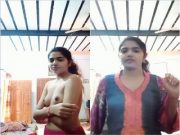 Sexy Desi Girl Shows Her Boobs